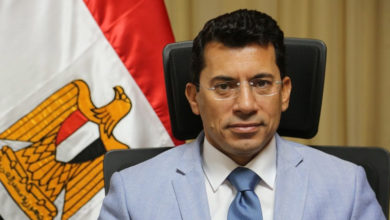 وزير الشباب والرياضة