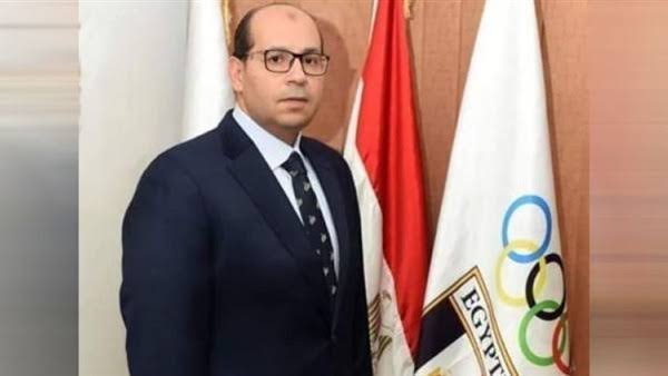 ياسر إدريس رئيس اتحاد السباحة