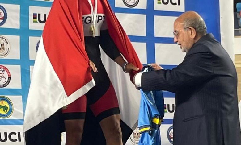 عبد الله عففي لاعب المنتخب الوطني للدراجات