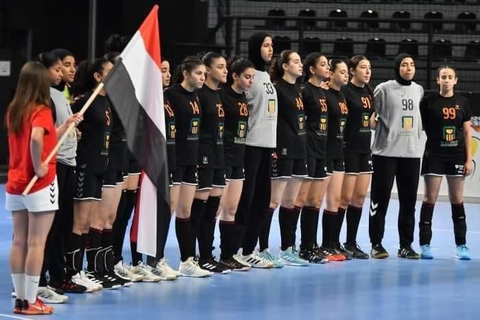 منتخب ناشئات اليد يواجه المجر في ربع نهائي بطولة العالم