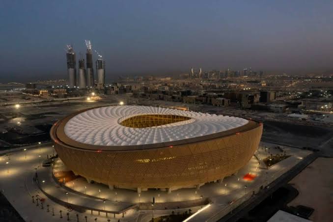 استاد لوسيل بقطر