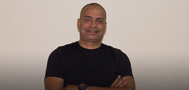 ايمن صلاح