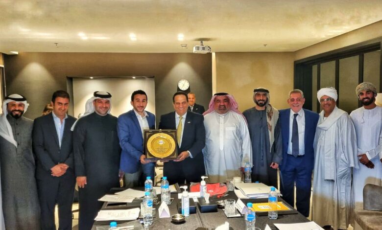 أحمد غتوري رئيس الاتحاد المصري والعربي للبادل