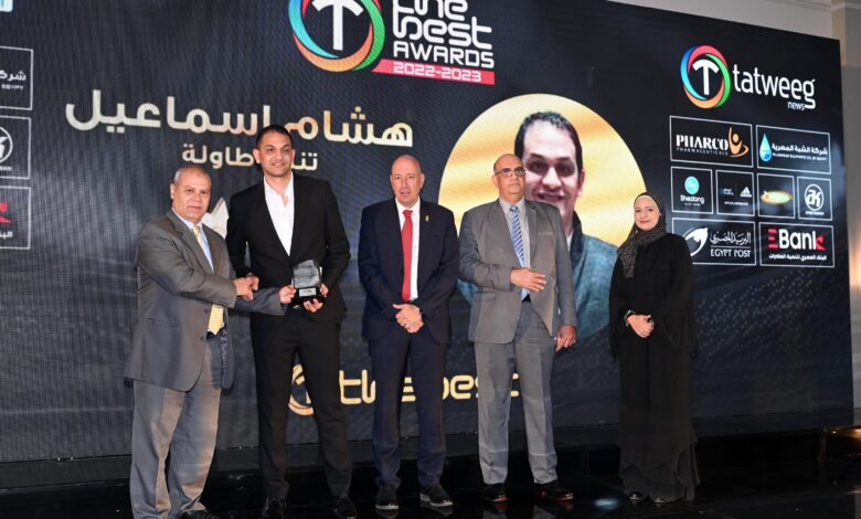 هشام اسماعيل افضل مدرب 2022