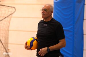 عماد نوار المدير الفني للمنتخب الوطني الأول لسيدات الكرة الطائرة