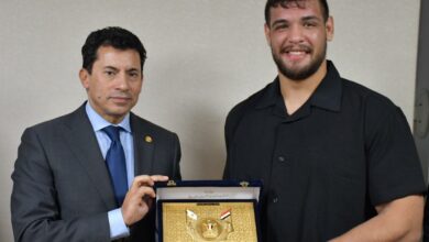 عبد اللطيف منيع لاعب منتخب مصر للمصارعة