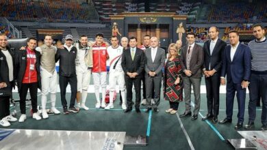 وزير الرياضة يؤازر منتخب مصر لسلاح الشيش