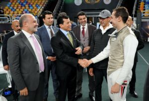 وزير الرياضة يؤازر منتخب مصر لسلاح الشيش