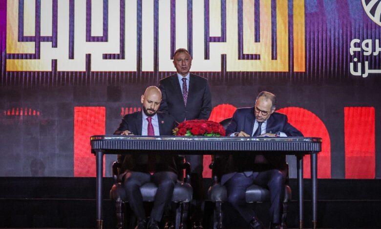 الأهلي يوقع اتفاق مشروع القرن