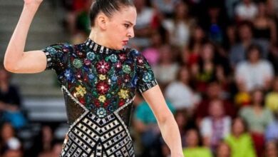 علياء صالح لاعبة منتخب مصر للجمباز الإيقاعي