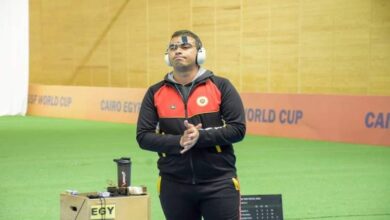 عمر خالد لاعب منتخب مصر للرماية