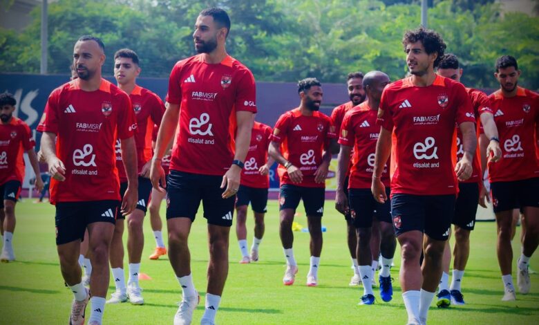 الفريق الأول لكرة القدم بالنادي الأهلي