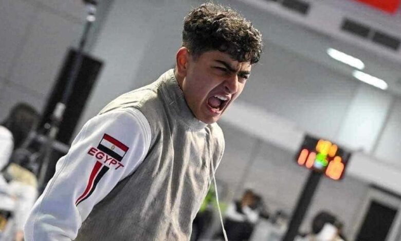 عبد الرحمن طلبة لاعب منتخب مصر للسلاح