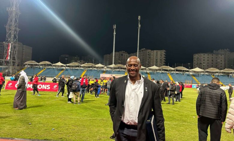 هيربرت منساه رئيس الاتحاد الإفريقي للرجبي