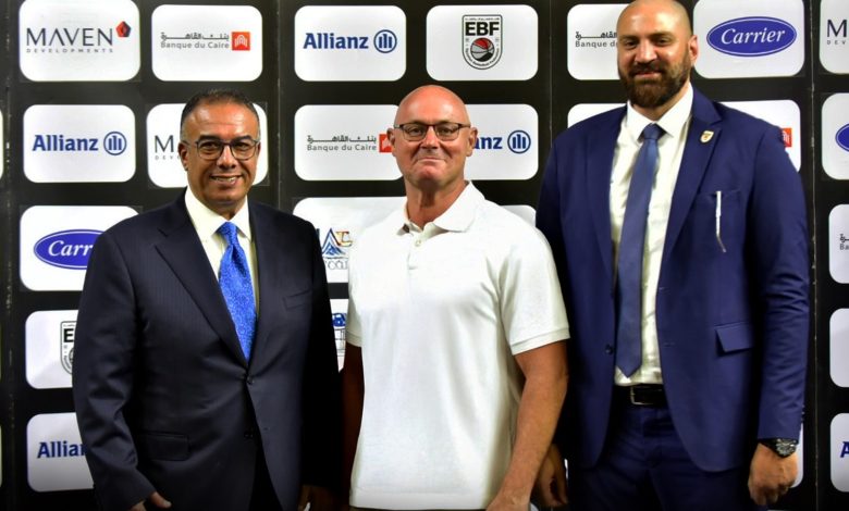 جوليان مارتينيز المدير الفني لمنتخب مصر لسيدات كرة السلة