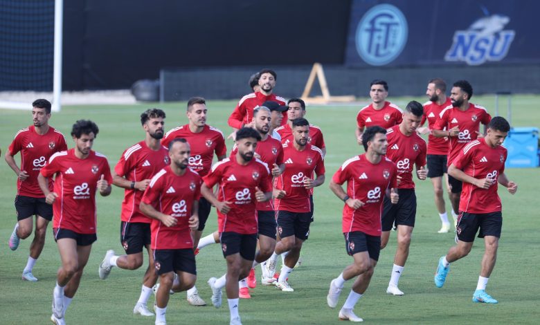 الفريق الأول لكرة القدم بالنادي الأهلي