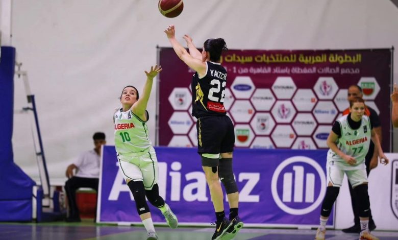 لقطة من مباراة الأردن والجزائر بالبطولة العربية لسيدات السلة